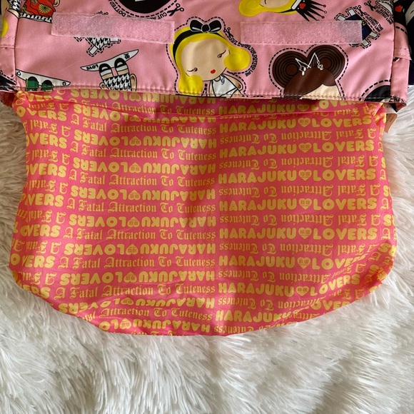Harajuku Lovers "Paper Dolls" Crossbody/Messenger Bag - Picture 5 of 9